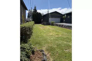 853 W 15th St, Coquille, OR 97423 - Photo 37