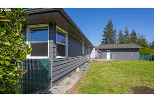 853 W 15th St, Coquille, OR 97423 - Photo 39
