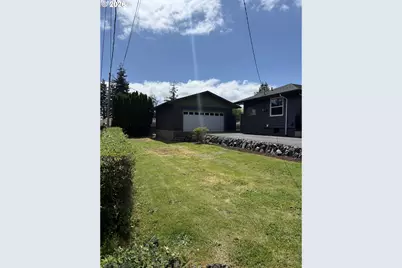 853 W 15th St, Coquille, OR 97423 - Photo 39
