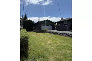 853 W 15th St, Coquille, OR 97423 - Photo 39