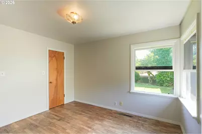 853 W 15th St, Coquille, OR 97423 - Photo 17