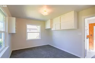 853 W 15th St, Coquille, OR 97423 - Photo 21