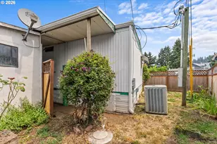 8951 SE Fuller Rd, Happy Valley, OR 97086 - Photo 33