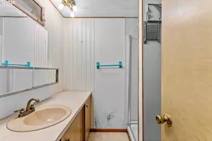 8951 SE Fuller Rd, Happy Valley, OR 97086 - Photo 27