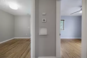 6811 SE 87th Ave, Portland, OR 97266 - Photo 29