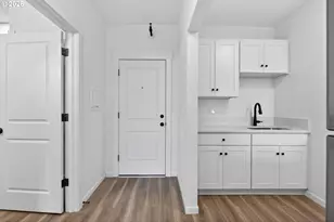 708 N Killingsworth St, Portland, OR 97217 - Photo 11