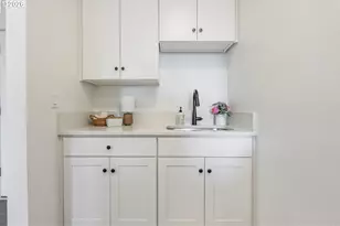708 N Killingsworth St, Portland, OR 97217 - Photo 13