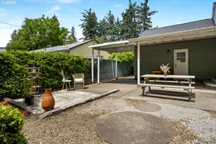 13704 SE Salmon St, Portland, OR 97233 - Photo 43
