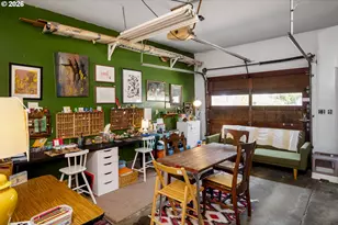 13704 SE Salmon St, Portland, OR 97233 - Photo 35