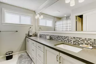 9809 SE Nicholas Dr, Happy Valley, OR 97086 - Photo 19