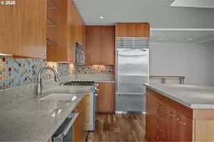 1221 SW 10th Ave, Portland, OR 97205 - Photo 11