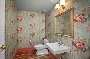 1221 SW 10th Ave, Portland, OR 97205 - Photo 17