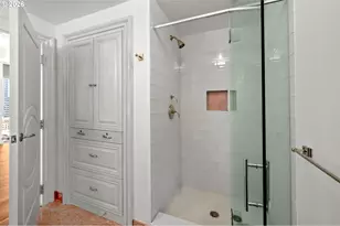 1221 SW 10th Ave, Portland, OR 97205 - Photo 23