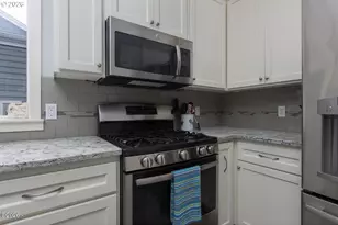 6315 SW Arbor Dr, South Beach, OR 97366 - Photo 13
