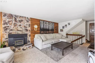 2635 E Wilshire Dr, Eugene, OR 97405 - Photo 7