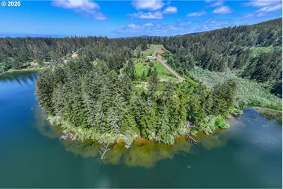 83615 Clear Lake Rd #13, Florence, OR 97439 - Photo 3
