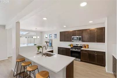 5150 Holly, Springfield, OR 97478 - Photo 5