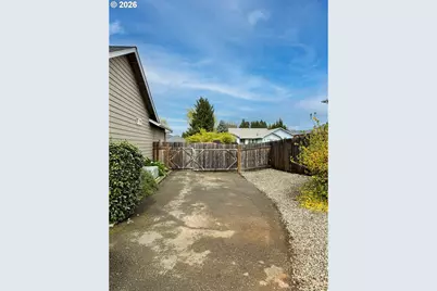 147 Palomino Ave, Roseburg, OR 97471 - Photo 37