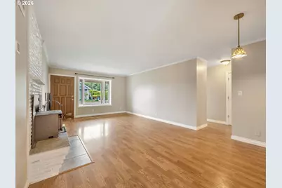 1460 4th St, Astoria, OR 97103 - Photo 9