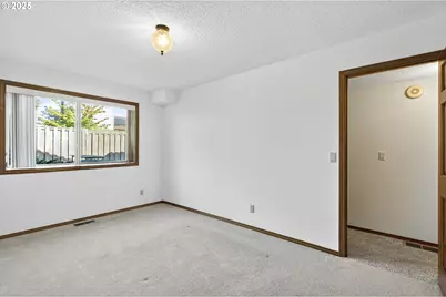 10810 SE Vista View Ln, Happy Valley, OR 97086 - Photo 23