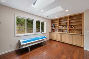 95037 Haynes Way Ln, North Bend, OR 97459 - Photo 29