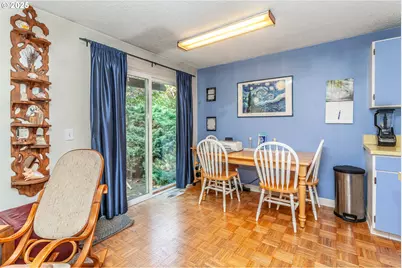 1387 NW Riverview Ave, Gresham, OR 97030 - Photo 7