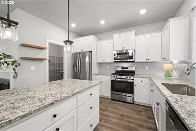 4255 SW Redfern Ave, Gresham, OR 97080 - Photo 11