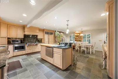 541 SW Ashdown Cir, West Linn, OR 97068 - Photo 3