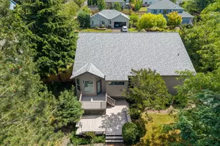 1915 NW Cascade Heights Dr, Albany, OR 97321 - Photo 11