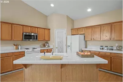 1915 NW Cascade Heights Dr, Albany, OR 97321 - Photo 27