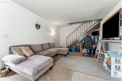 1649 NE Kane Dr, Gresham, OR 97030 - Photo 7