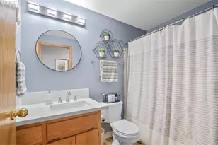 1979 SE 63rd Ave, Hillsboro, OR 97123 - Photo 21