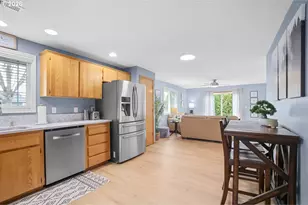 1979 SE 63rd Ave, Hillsboro, OR 97123 - Photo 17