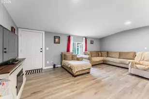 13115 SE Foster Rd, Portland, OR 97236 - Photo 3
