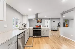 13115 SE Foster Rd, Portland, OR 97236 - Photo 11