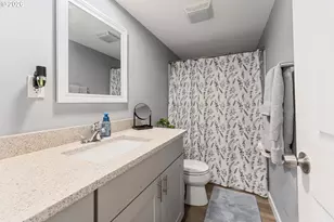 13115 SE Foster Rd, Portland, OR 97236 - Photo 17