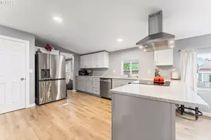 13115 SE Foster Rd, Portland, OR 97236 - Photo 9