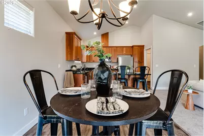 908 Pennington Ct, Eugene, OR 97404 - Photo 31