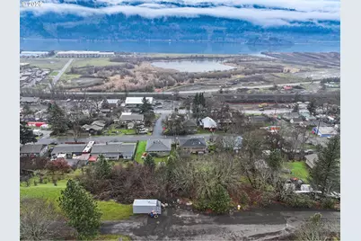 1 E Franklin, Bingen, WA 98605 - Photo 7