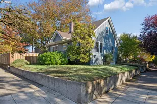 7214 N Baltimore Ave, Portland, OR 97203 - Photo 3