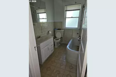 1411 NE Tillamook St, Portland, OR 97212 - Photo 25