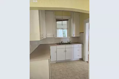 1411 NE Tillamook St, Portland, OR 97212 - Photo 17