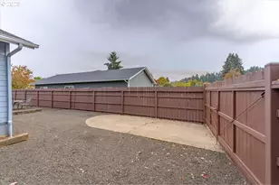 1393 SW Alexander Dr, Dallas, OR 97338 - Photo 41