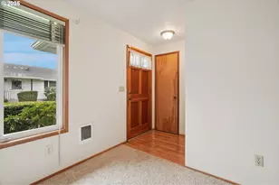 866 NE Fleming Ave, Gresham, OR 97030 - Photo 5