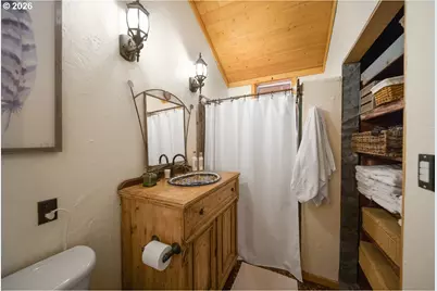 2260 SE Highland Rd, Prineville, OR 97754 - Photo 21