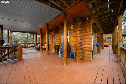 2260 SE Highland Rd, Prineville, OR 97754 - Photo 5