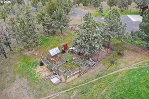 2260 SE Highland Rd, Prineville, OR 97754 - Photo 31