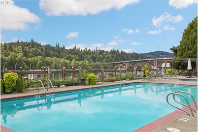 637 SE Linn St #E, Portland, OR 97202 - Photo 33
