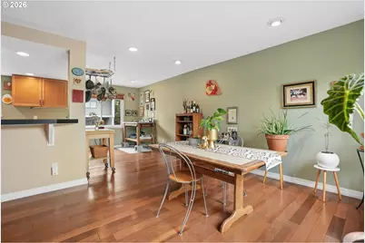 637 SE Linn St #E, Portland, OR 97202 - Photo 13