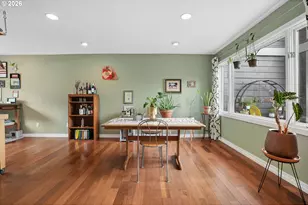 637 SE Linn St, Portland, OR 97202 - Photo 11